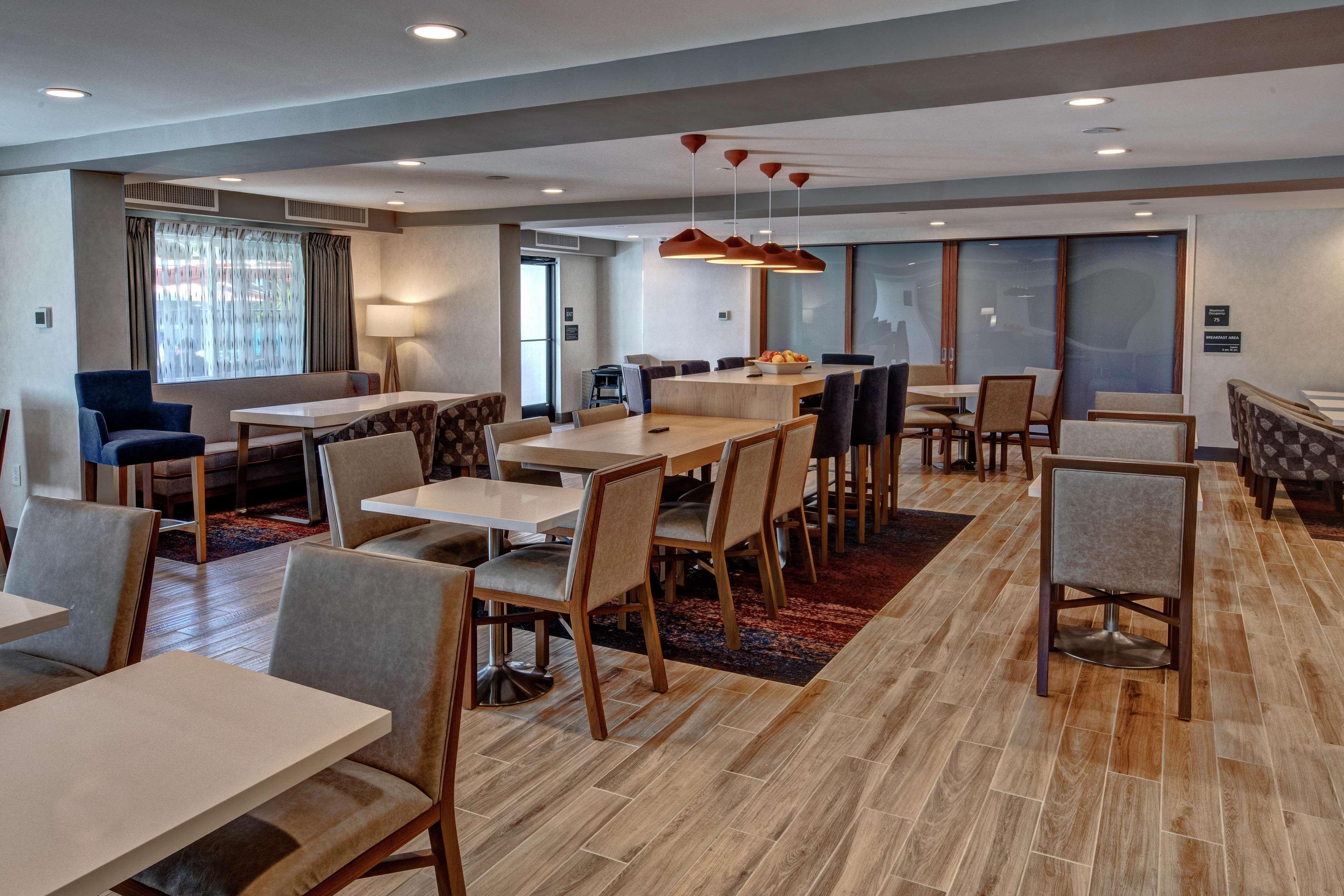 Hampton Inn Discovery Kingdom Napa Gateway Вальехо Экстерьер фото